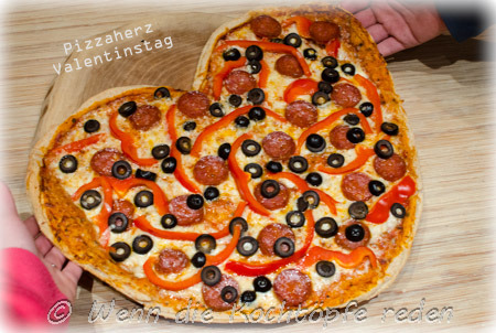 pizzaherz-verliebten-valentinstag-scharfer-salami-paprika