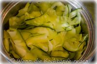 zucchini-tagliatelle-bandnudeln-schinken-ziegenkaesesauce